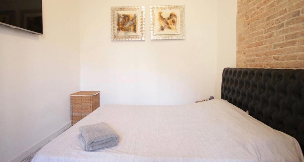 Eixample Apartments - Pova Barcelona Eksteriør bilde